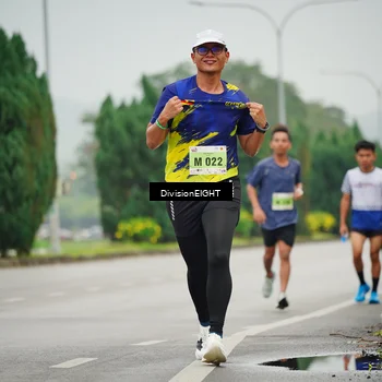 Runner Photo 8495766