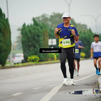 Runner Photo 8495801