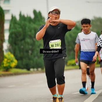 Runner Photo 8495816