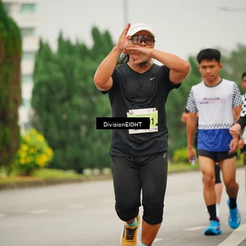 Runner Photo 8495849