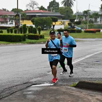 Runner Photo 8495916