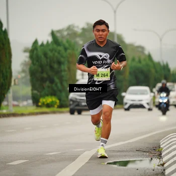 Runner Photo 8495923