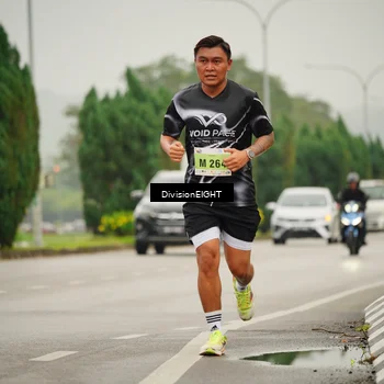 Runner Photo 8495928