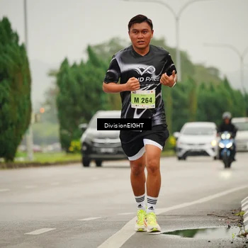 Runner Photo 8495934