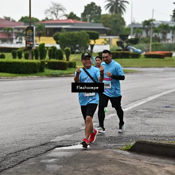 Runner Photo 8495938