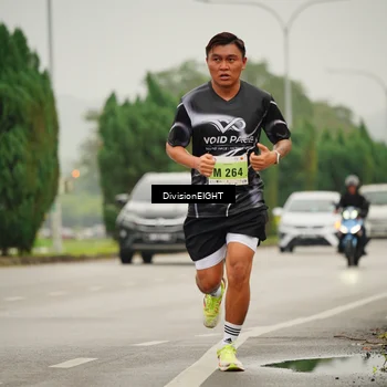 Runner Photo 8495943