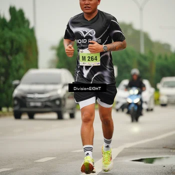 Runner Photo 8495946