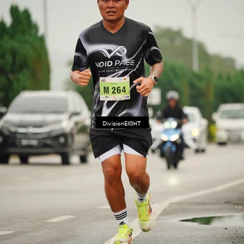 Runner Photo 8495954