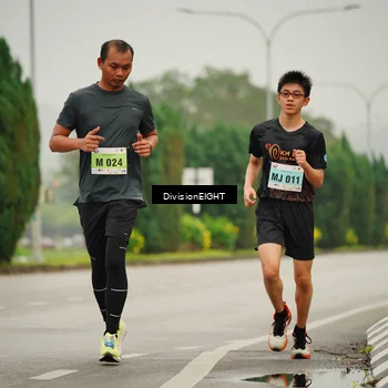 Runner Photo 8495973
