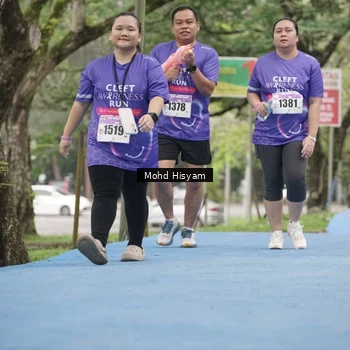 Runner Photo 8496004