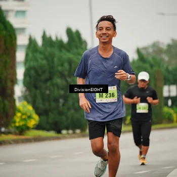 Runner Photo 8496013