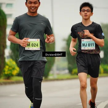 Runner Photo 8496026
