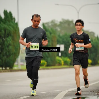 Runner Photo 8496051