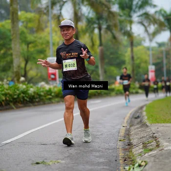 Runner Photo 8496083