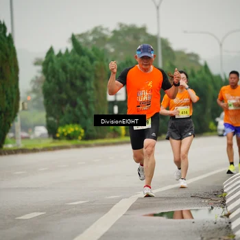 Runner Photo 8496085