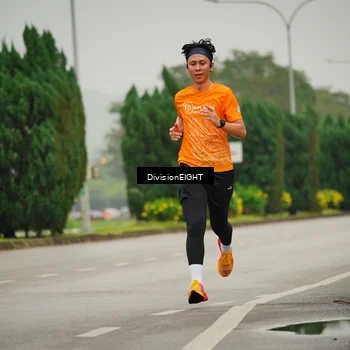 Runner Photo 8496101