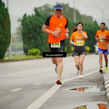 Runner Photo 8496111