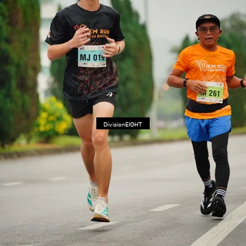 Runner Photo 8496191