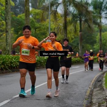 Runner Photo 8496389
