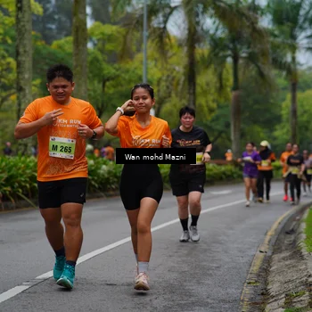 Runner Photo 8496435