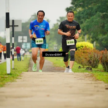 Runner Photo 8496497
