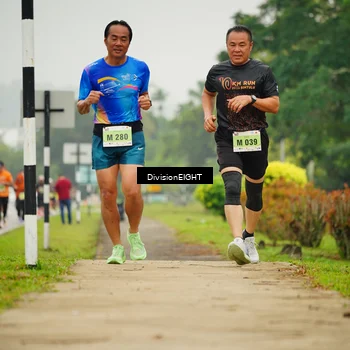 Runner Photo 8496522