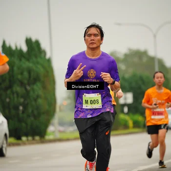 Runner Photo 8496595