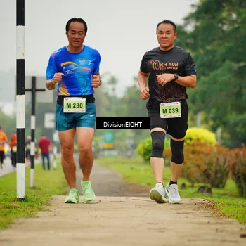 Runner Photo 8496611