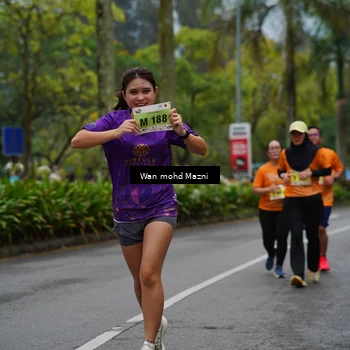 Runner Photo 8496641