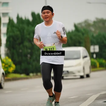 Runner Photo 8496666