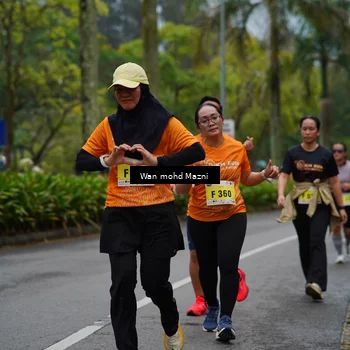 Runner Photo 8496677
