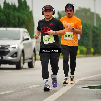 Runner Photo 8496678