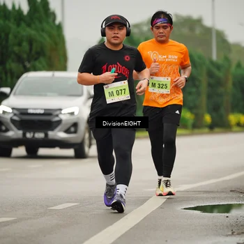 Runner Photo 8496693
