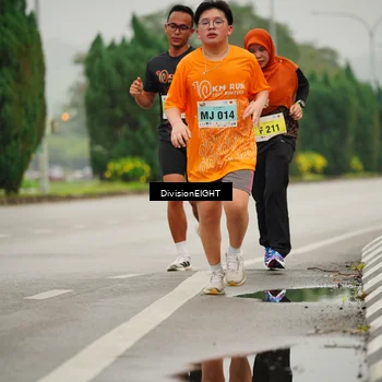 Runner Photo 8496711