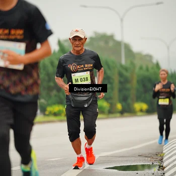 Runner Photo 8496788