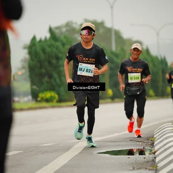 Runner Photo 8496800