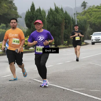 Runner Photo 8497077