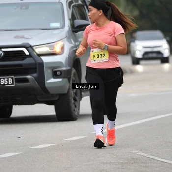 Runner Photo 8497273
