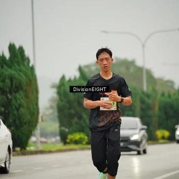 Runner Photo 8497279