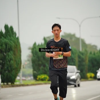 Runner Photo 8497284