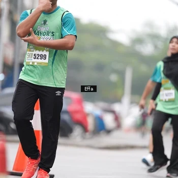 Runner Photo 8497313