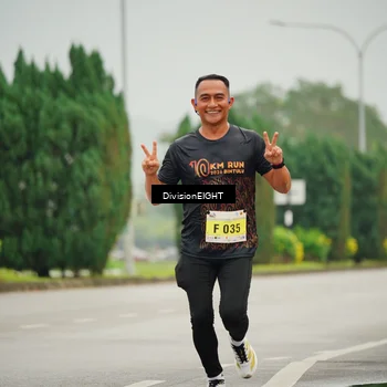 Runner Photo 8497375