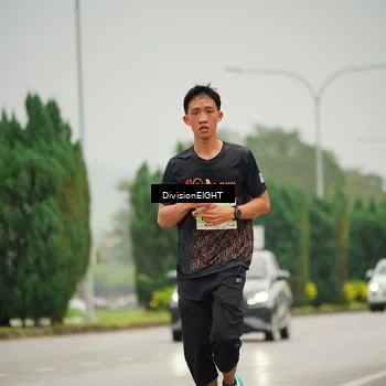 Runner Photo 8497405