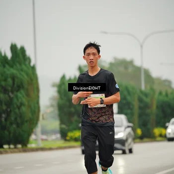 Runner Photo 8497516