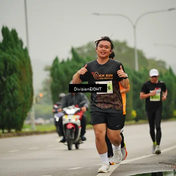 Runner Photo 8497530