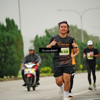 Runner Photo 8497539