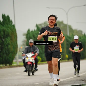 Runner Photo 8497544