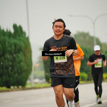 Runner Photo 8497554