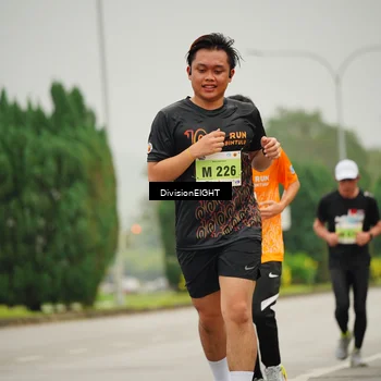 Runner Photo 8497555