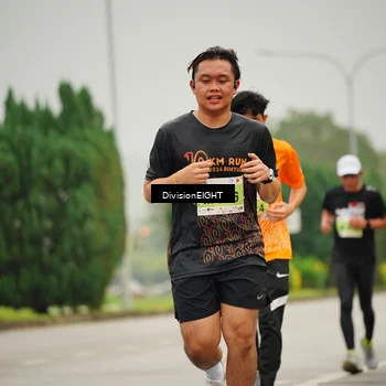Runner Photo 8497559